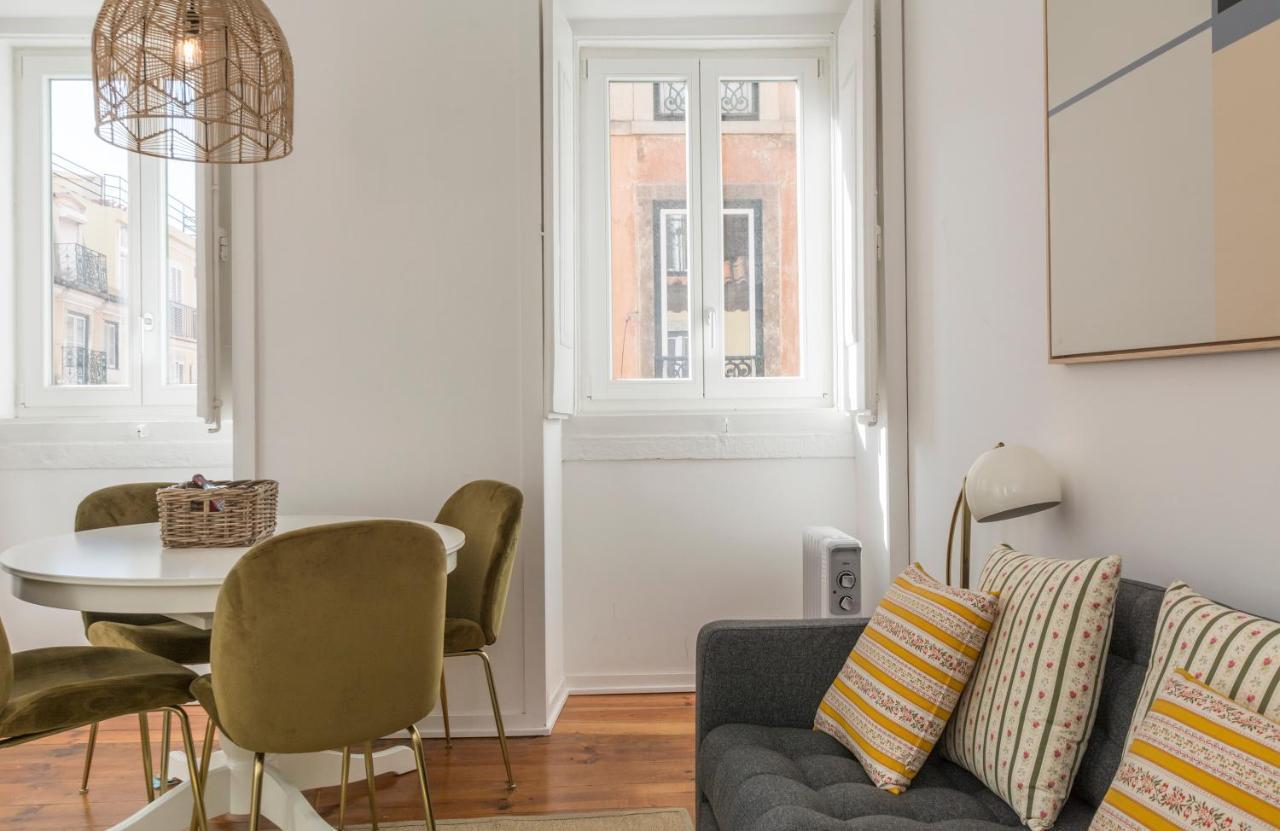 Live Like A Local @ Casa Da Esquina - Wifi & A/C Apartment Lisbon Exterior photo